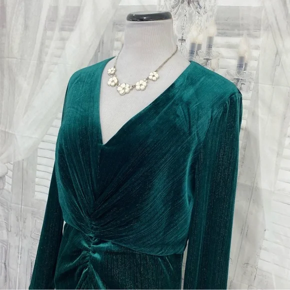 Maggy London Sz 12 Green Metallic Striped 3/4 Sleeve Velvet Midi Cocktail/Formal - Picture 6 of 15